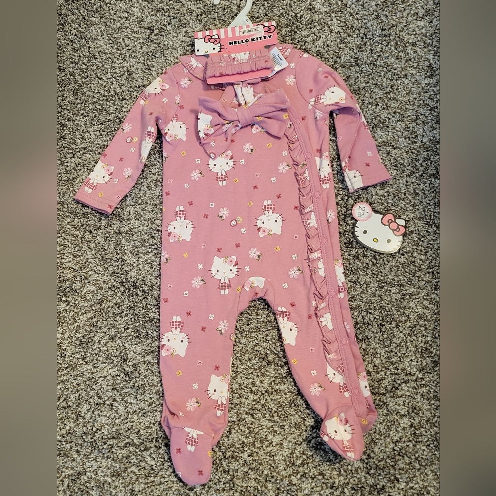 Hello Kitty Kids Footie And Bow